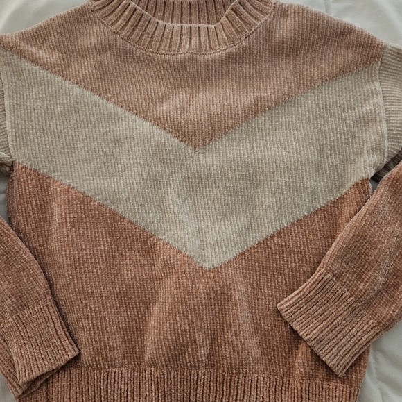 Girls Sweater - Picture 5 of 5